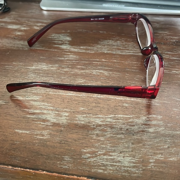 TruVision Readers arm 5.0 9502R red transparent readers. - Picture 14 of 15